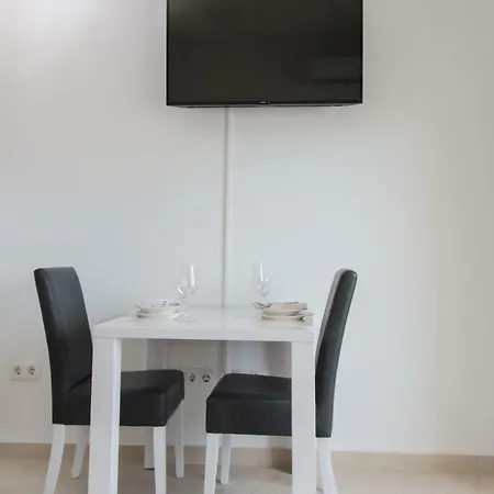 Quarko * Kastela
